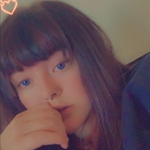 Meet your Posher, Kenz